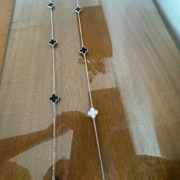 Van Clef & Arpel Design Neclace - Picture 7 of 9